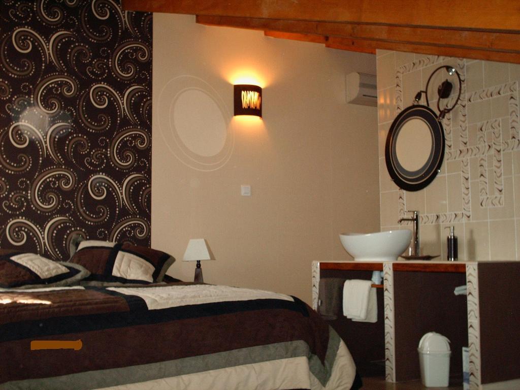 Les Tilleuls B&B Orange  Pokój zdjęcie